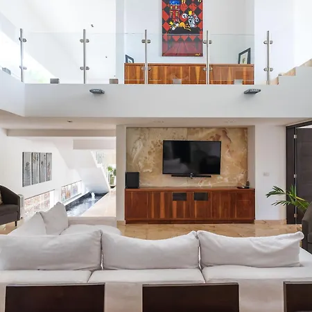 Villa Maya- Luxury Mansion