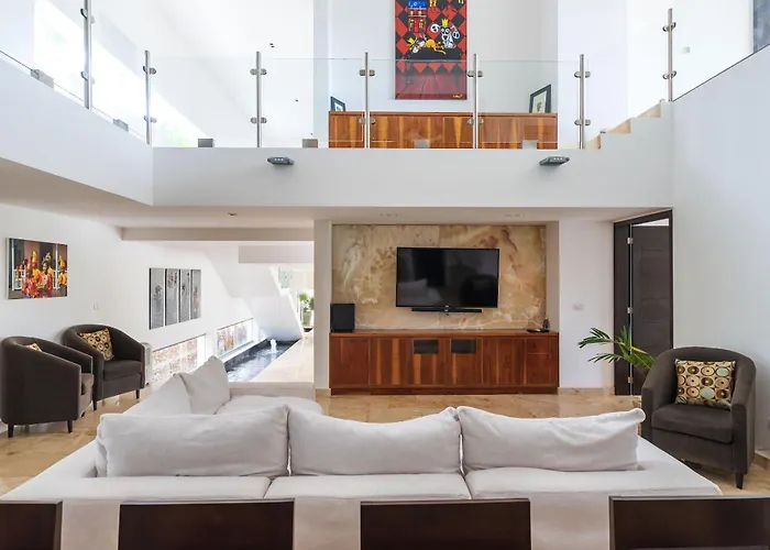 Maya- Luxury Mansion