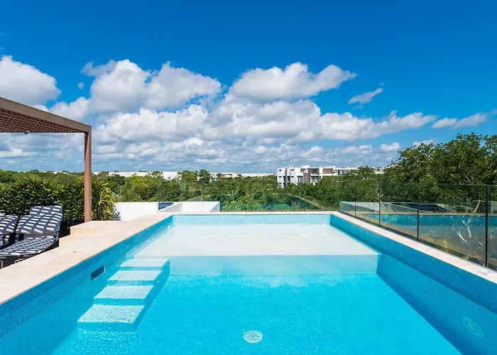 Maya- Luxury Mansion