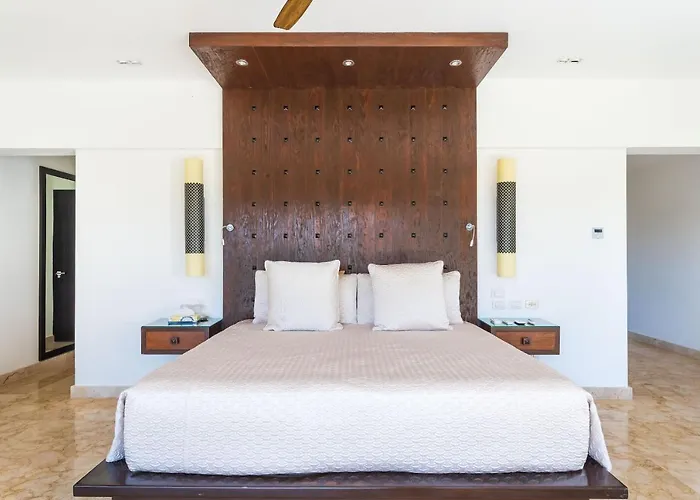 Maya- Luxury Mansion